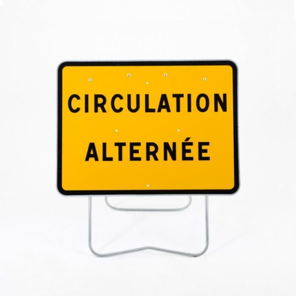 PANNEAU TEMPORAIRE KC1 SUR PIEDS - CIRCULATION ALTERNEE